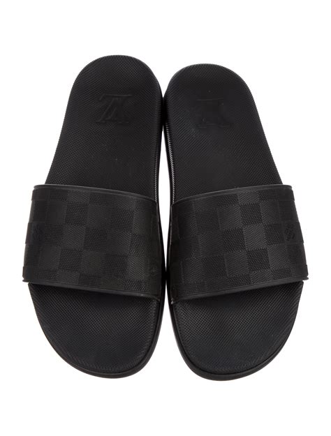 Louis Vuitton damier slides